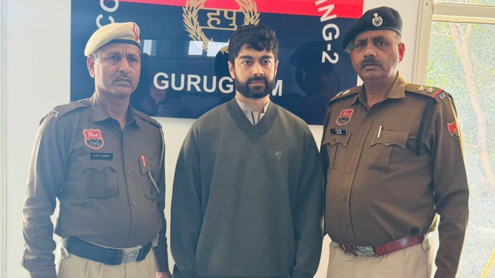 "32वीं एवेन्यू के CEO ध्रुव शर्मा गिरफ्तार, 2.5 करोड़ फ्रॉड का आरोप।"