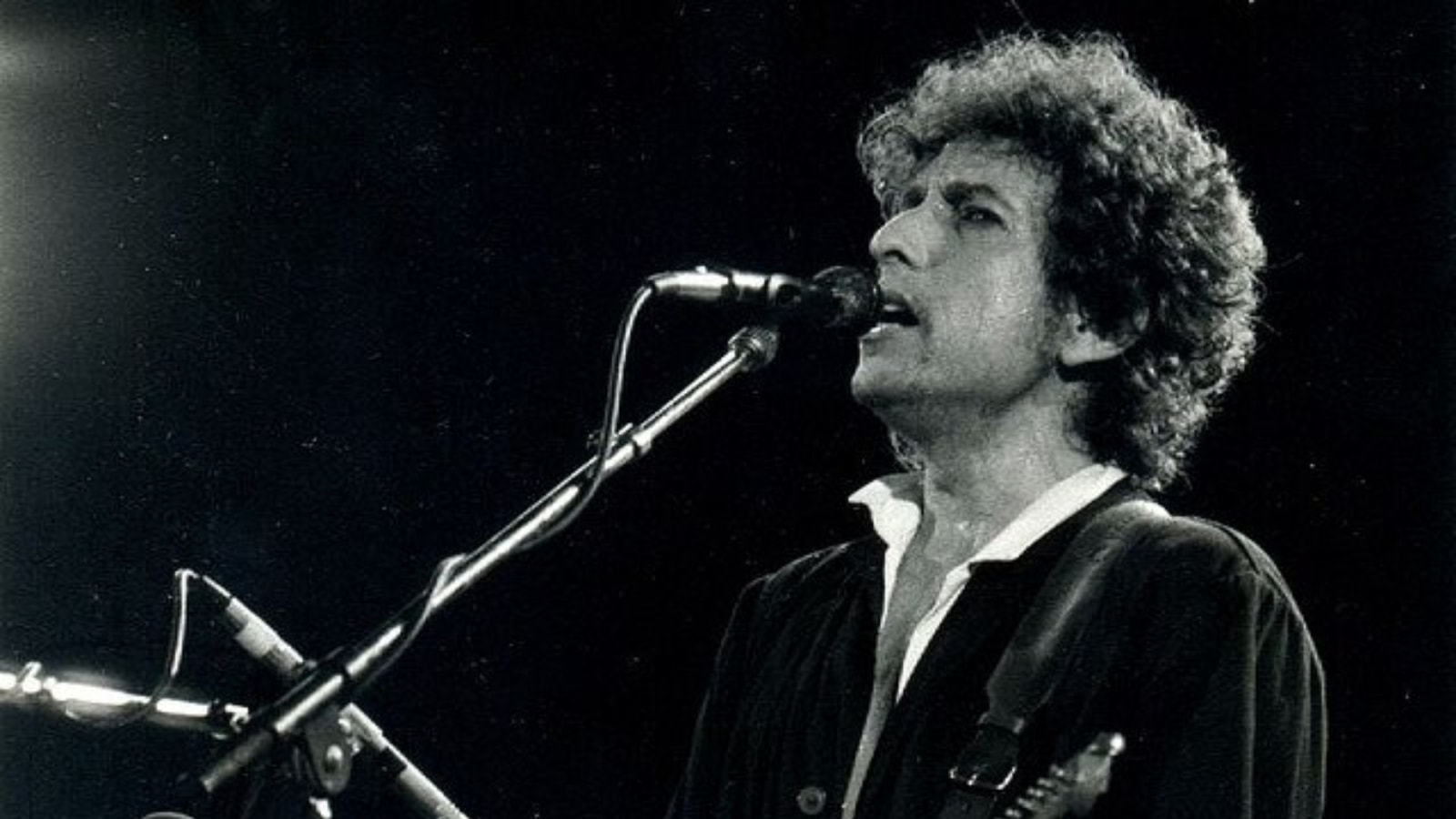 The Bob Dylan Code: Lesser-known facts about music’s greatest shape-shifter