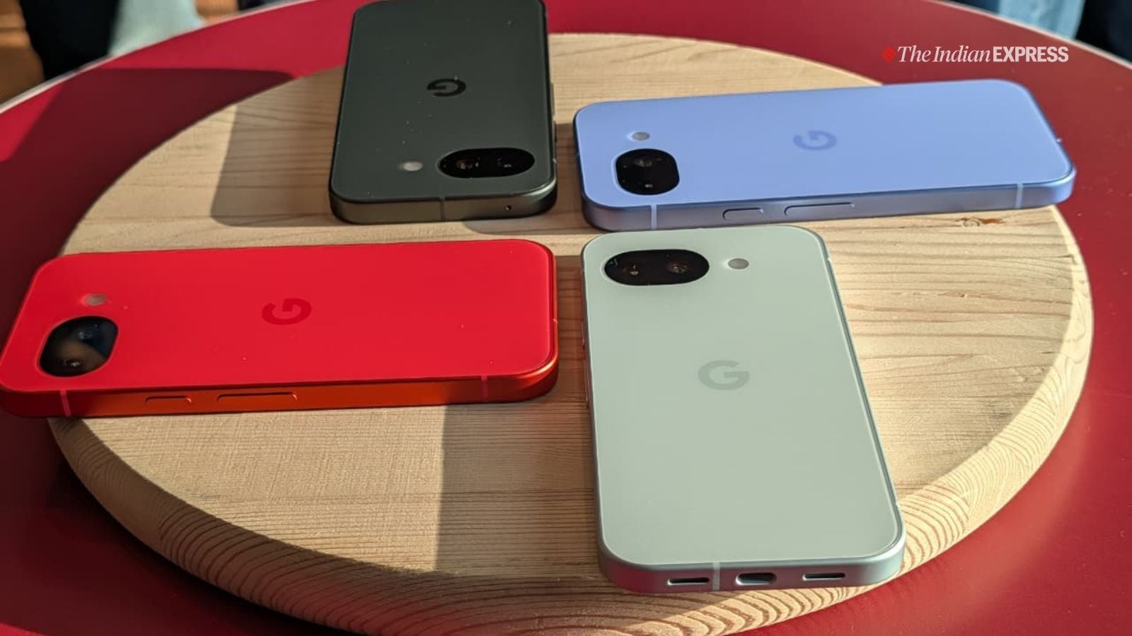 नया मॉडल लैवेंडर, ओब्सीडियन, फॉग और बेरी में आता है। (छवि क्रेडिट: अनुज भाटिया/इंडियन एक्सप्रेस)