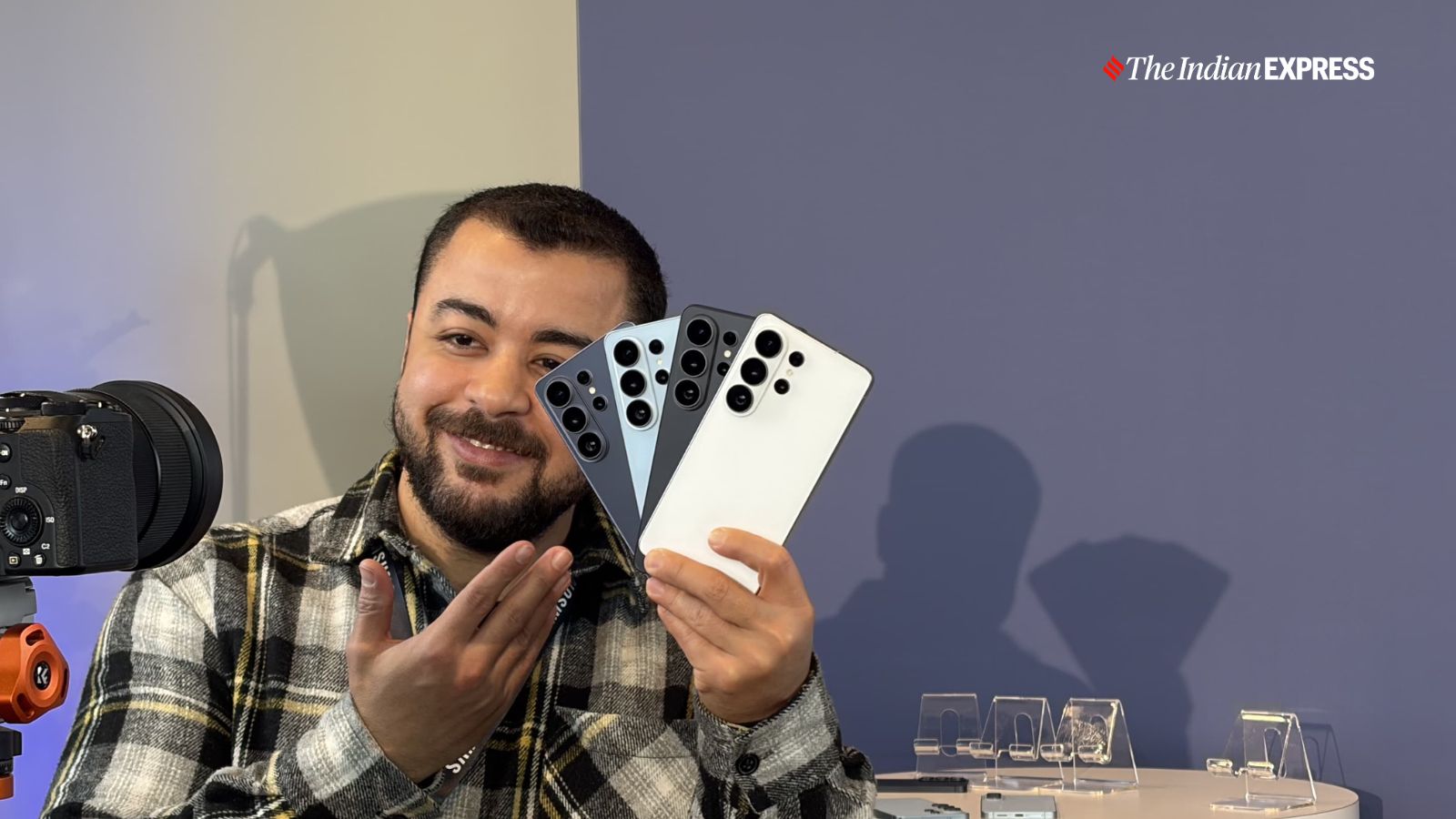सैमसंग अपने गैलेक्सी एस26 अल्ट्रा को दुनिया के सबसे उन्नत स्मार्टफोन के रूप में स्थापित कर रहा है, जिसमें उपभोक्ताओं के लिए डिज़ाइन किया गया एक बेजोड़ कैमरा है और पेशेवर-ग्रेड वीडियो कैप्चर करने में उत्कृष्ट है। (छवि: अनुज भाटिया/द इंडियन एक्सप्रेस)
