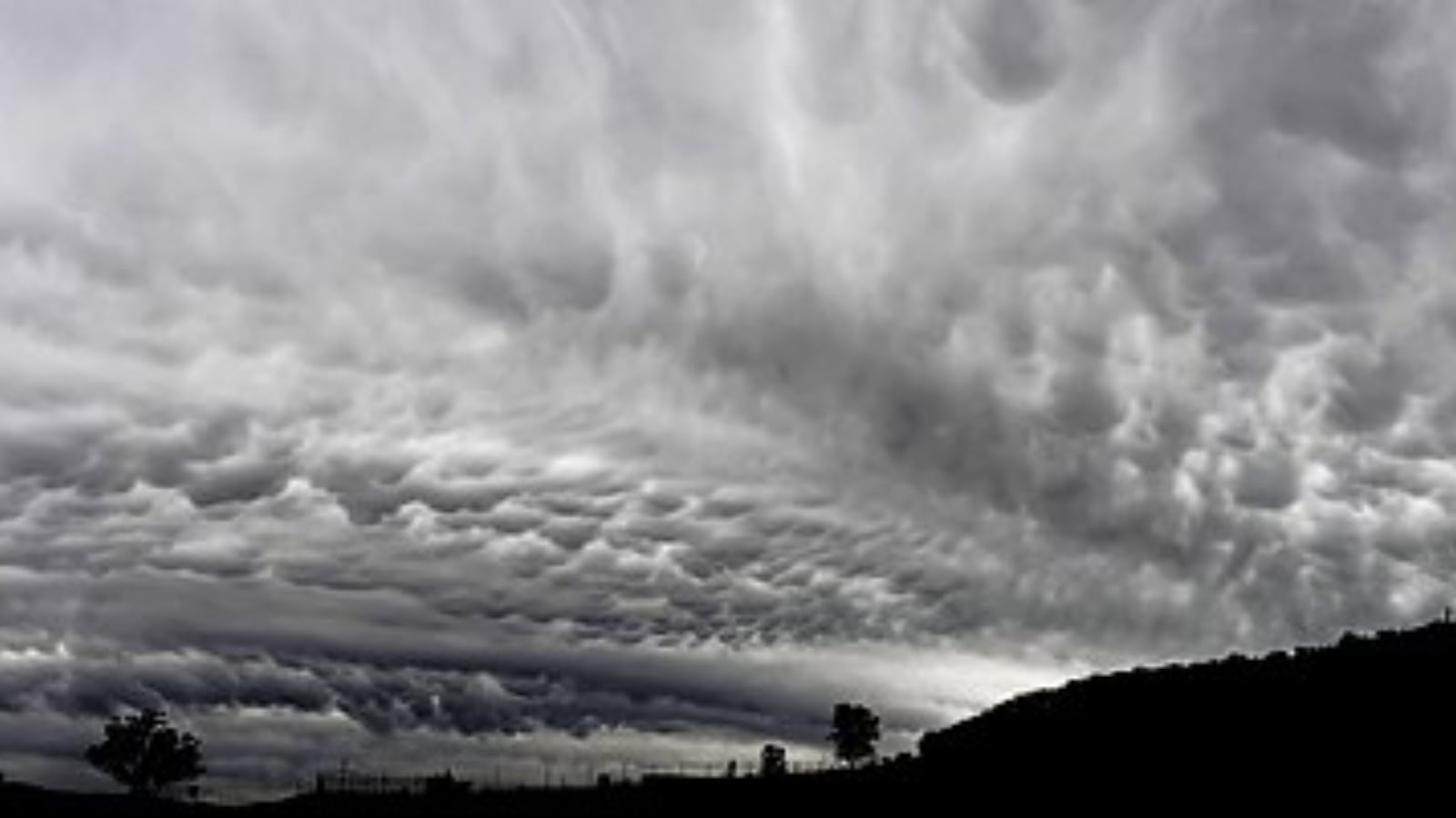 Thunderstorm alert in UP: Winds up to 60 kmph, orange and yellow warnings issued