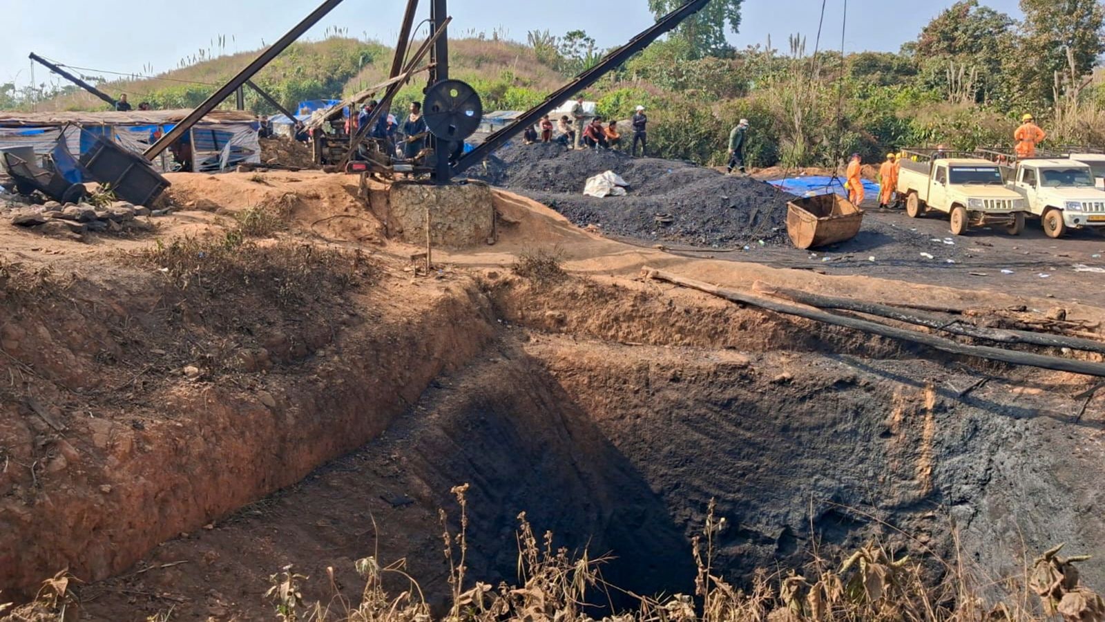 Meghalaya Rathole mines