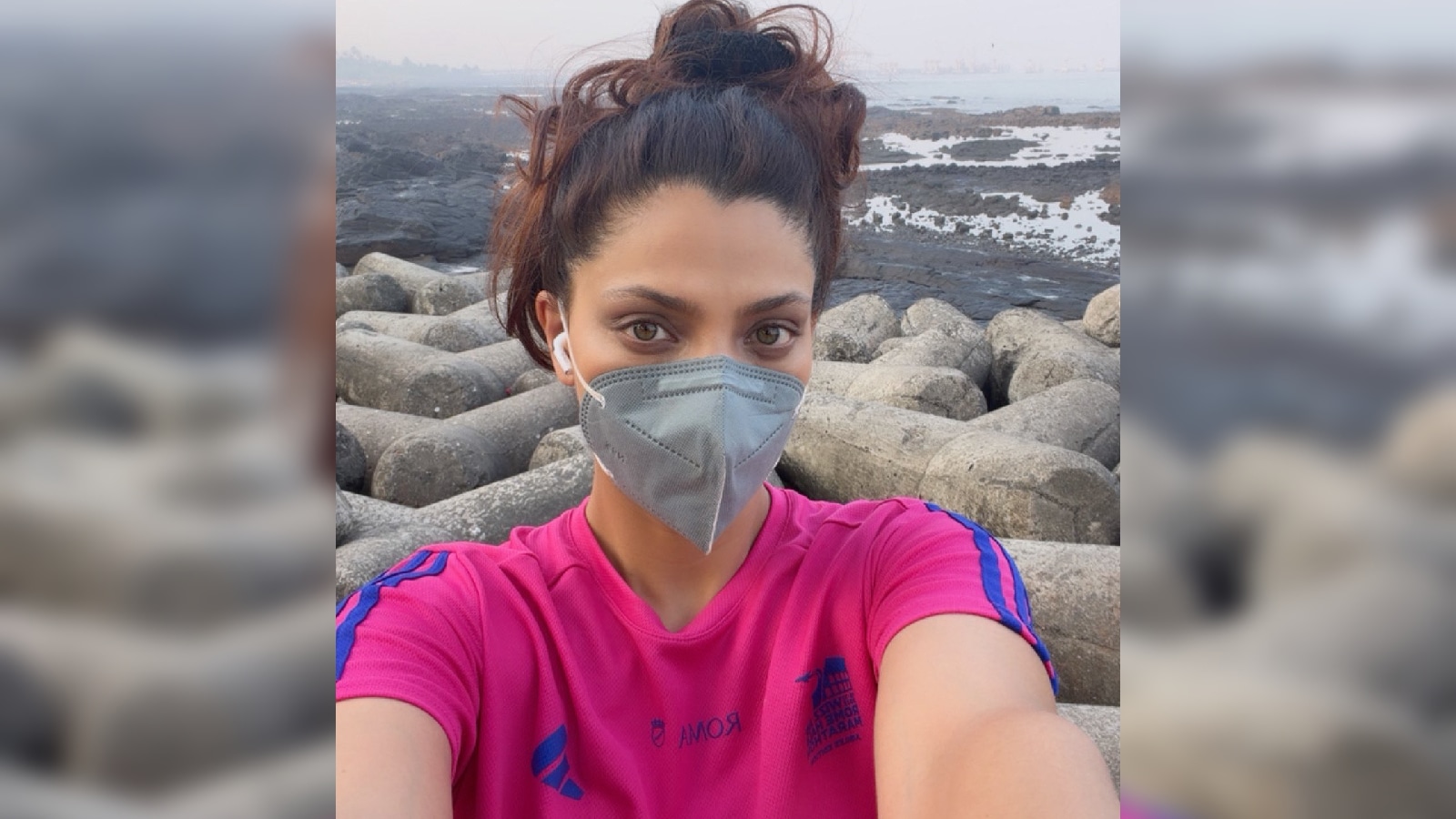 Mumbai records one of February’s worst AQI levels as smog blankets the city; public figures flag health concerns