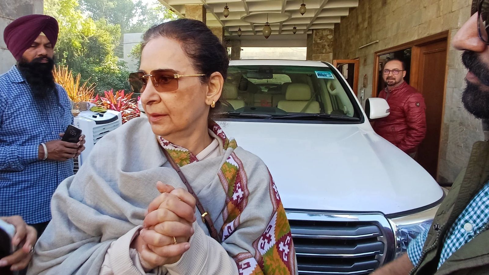 Congress Expels Navjot Kaur Sidhu, She Retaliates by Labeling Rahul Gandhi 'Pappu'