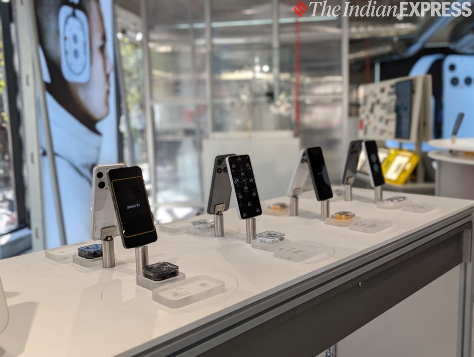 कुछ भी नहीं स्टोर