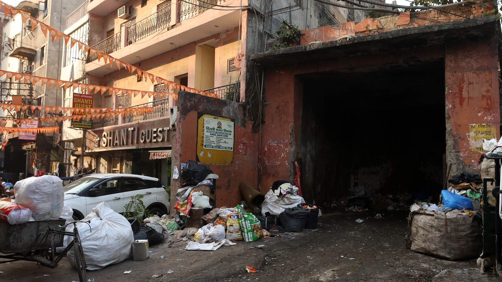 ‘The smell is in our heads’: Why 500+ infamous garbage points still haunt Delhi despite a 2024 removal deadline