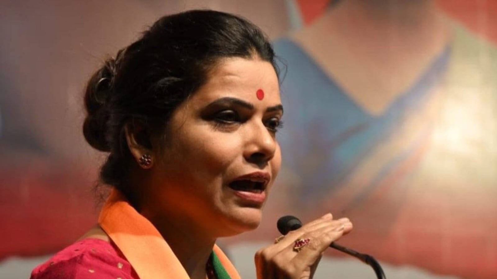 Mayor talks tough, but who really identifies and deports illegal infiltrators in Mumbai?