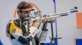 Indian sports rifle shooter Rudrankksh Patil in action. (PHOTO: NRAI)