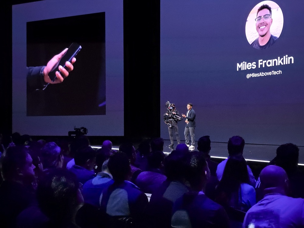 तकनीकी सामग्री निर्माता माइल्स फ्रैंकलिन ने गोपनीयता प्रदर्शन का प्रदर्शन किया।