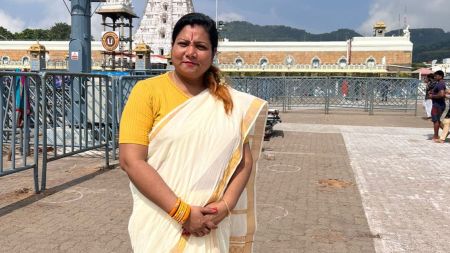 Congress West Bengal Pradesh Mahila Congress chief Shrabanti Singh accused state party president Subhankar Sarkar of harassing and insulting Mahila Congress functionaries