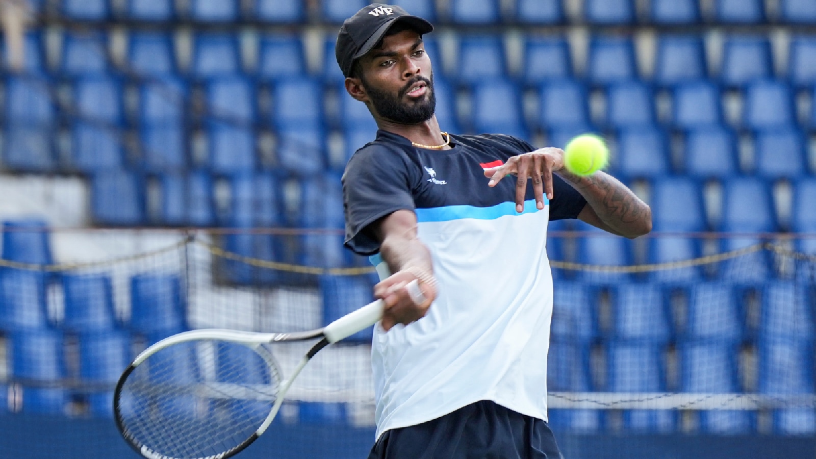 Davis Cup: Dhakshineswar Suresh serves up a treat as India beat the Netherlands 3-2 to get closer to World Group
