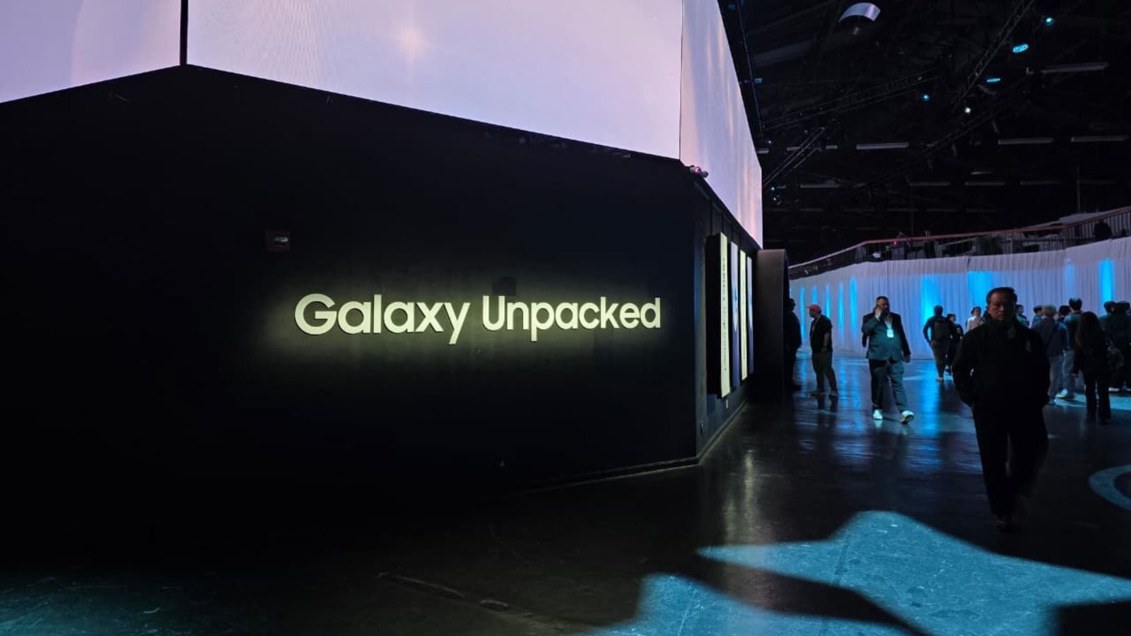 Samsung Galaxy Unpacked Event 2026 Live Updates: Samsung’s flagship non-foldable is nearly here, keynote to begin in less than one hour