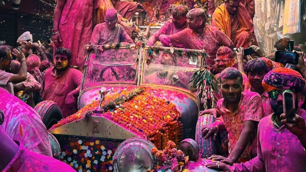 holi
