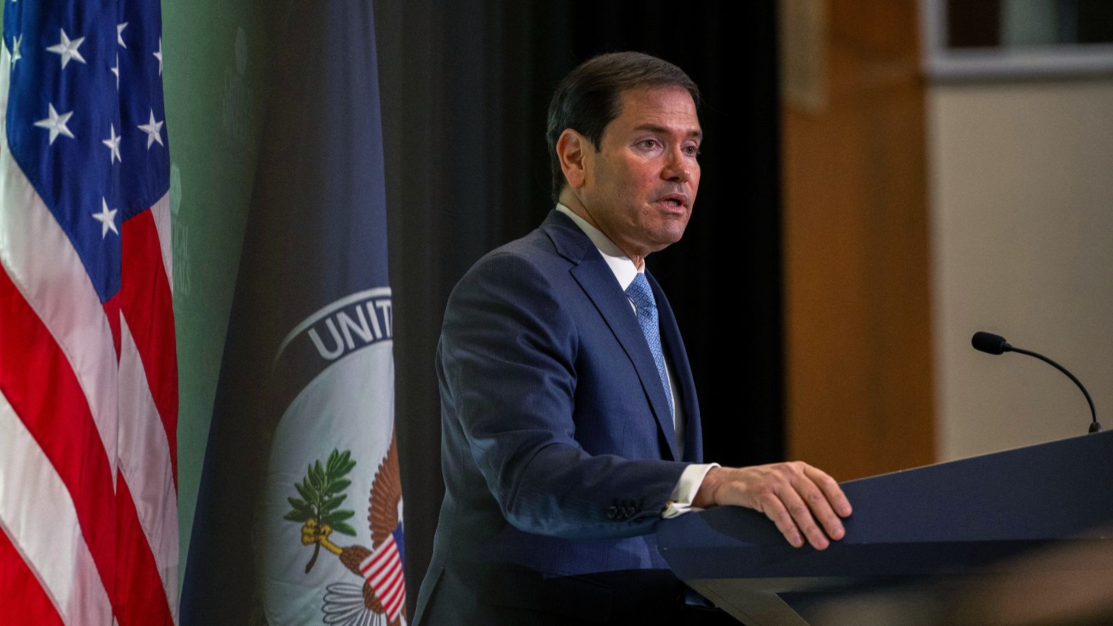 Marco Rubio Resigns as Acting Head of US National Archives Amid Controversy