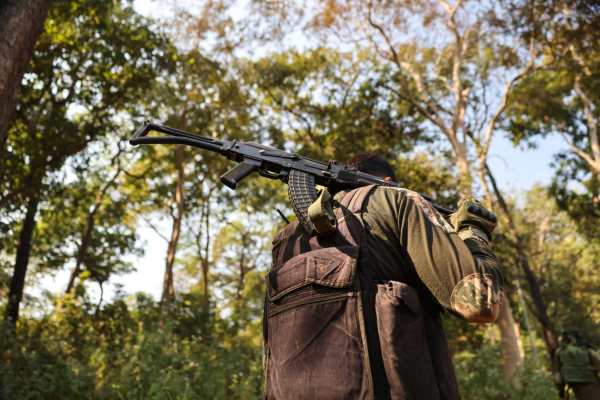 A DRG jawan on patrol in Bijapur district, part of intensified operations against Maoist cadres. (Photo credit: Chitral Khambhati) 