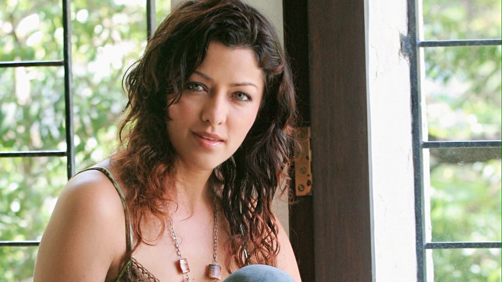 ‘I used to be ashamed of my eyes’: Aditi Govitrikar on eve-teasing and its psychological impact