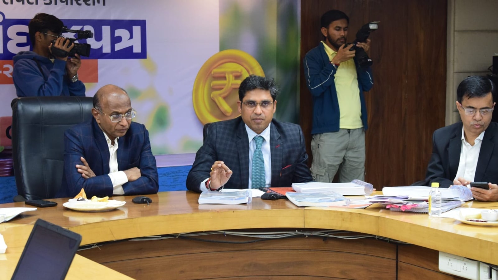 Ahmedabad's Rs 17,000 Crore Draft Budget Focuses on CWG 2030, Major Infrastructure Upgrades