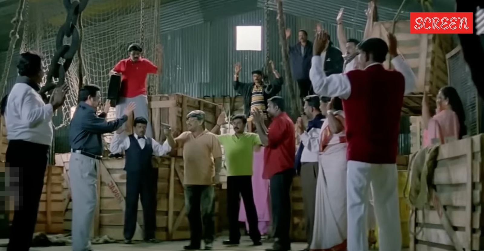 Although the iconic godown fight scene towards Vettam's climax was a replica of a similar scene Priyadarshan pulled off in Hungama, it made more sense in the Malayalam film.