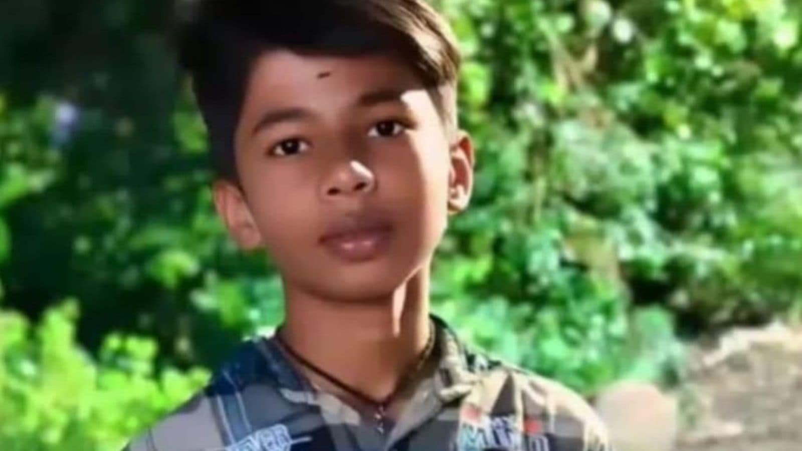 indianexpress.com - Express News Service - Class 10 boy killed by minors outside Shivamogga govt school while intervening to save friend: Police