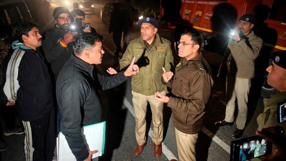 Ugly standoff between Delhi and Shimla police