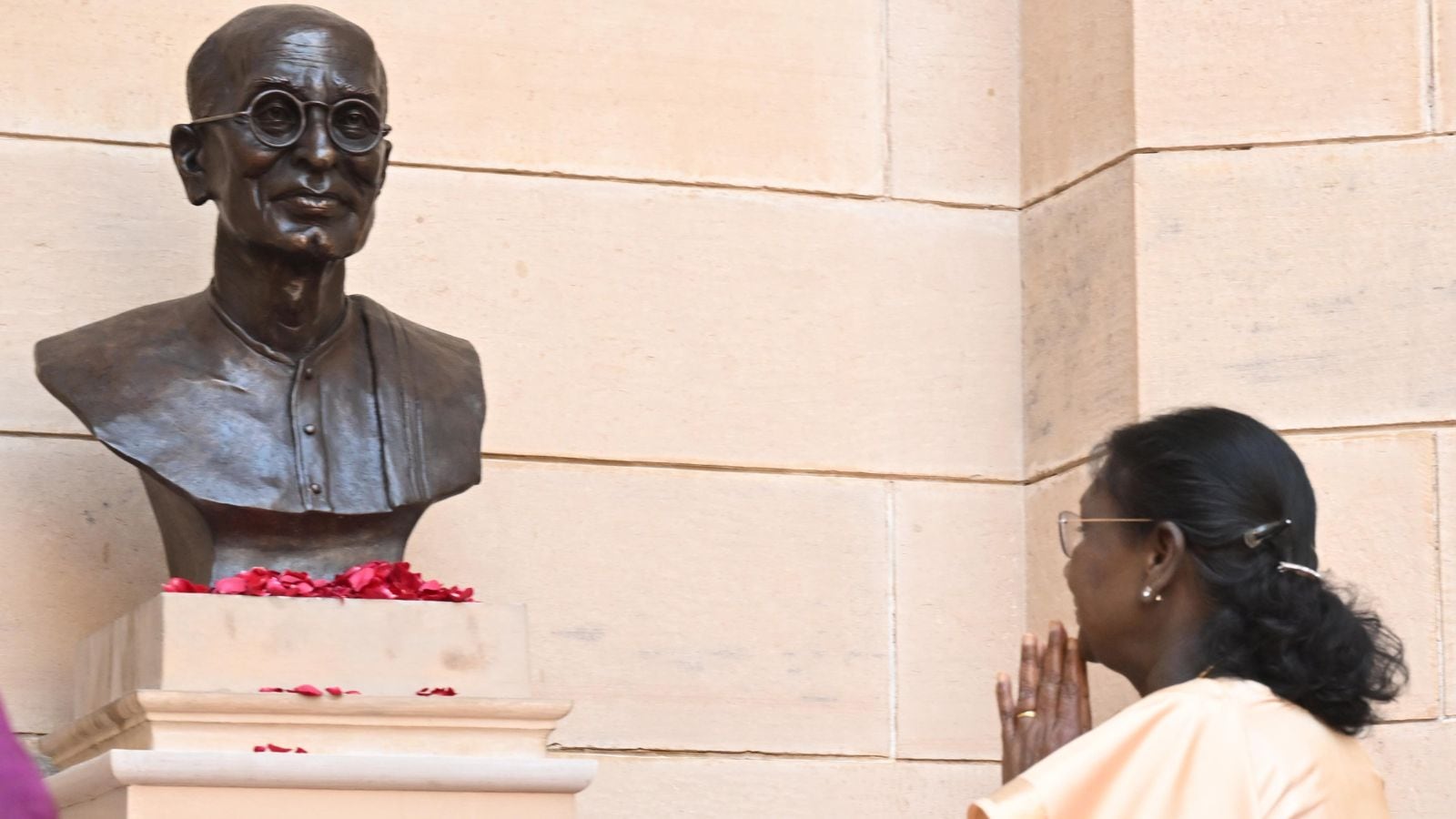 Edwin Lutyens’ bust is removed for ‘decolonisation’. Do we need to erase the past that shapes us?