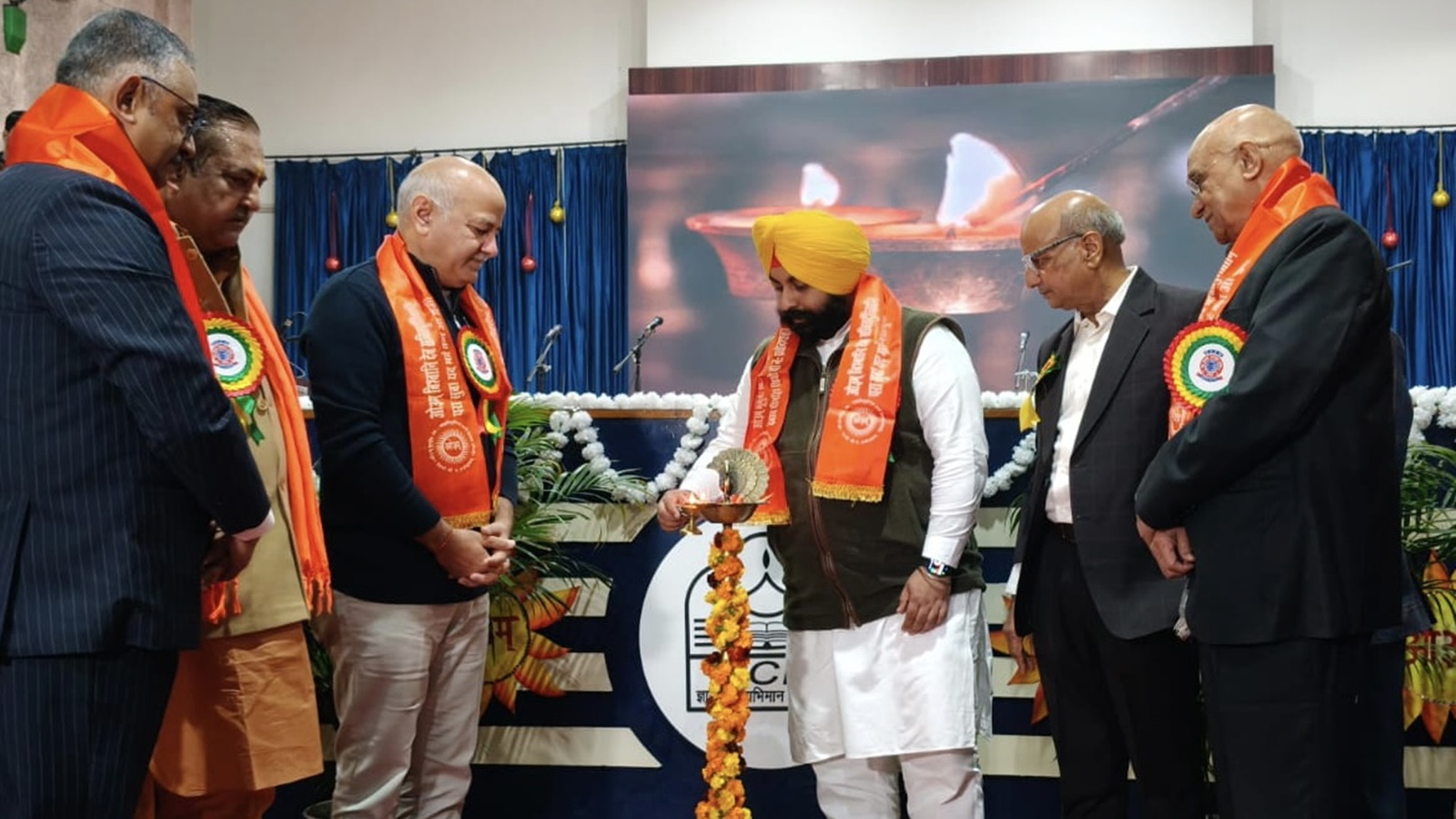 AAP's Manish Sisodia Champions Vedic Education in Punjab Ahead of 2027 Polls