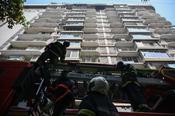 The MFB deployed five fire engines and two jumbo tankers into the rescue operation, and the blaze was extinguished around 1.44 pm.