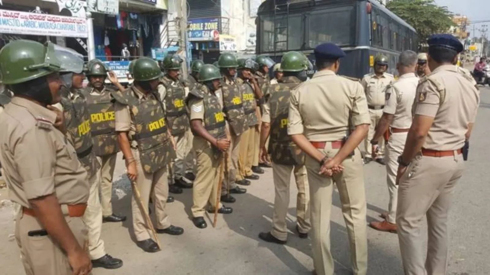 Father kills daughters aged 5 and 10 at Bengaluru's Taj Hotel: police