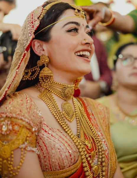 vijay rashmika wedding look