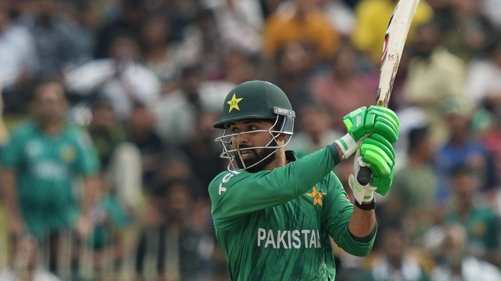 ‘He is Mike Hesson’s ladla’: Ex-Pakistan players hit back at Shadab Khan, ‘Earlier, India feared us’