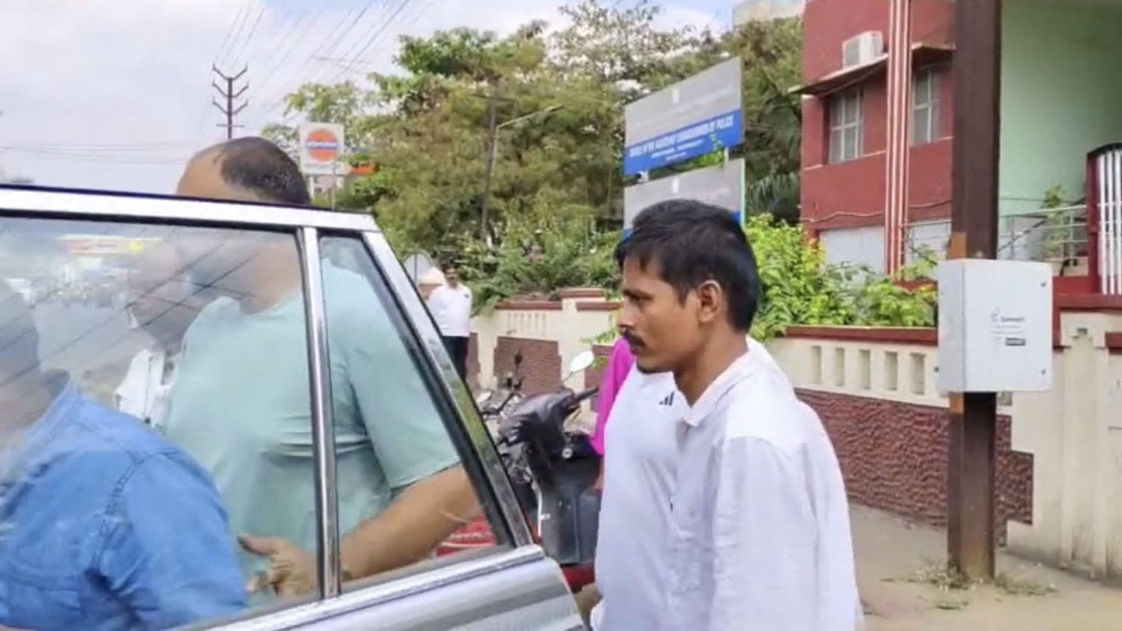 6 Bangladeshis among 8 arrested after ‘Free Kashmir’ posters appear at metro stations: Delhi Police