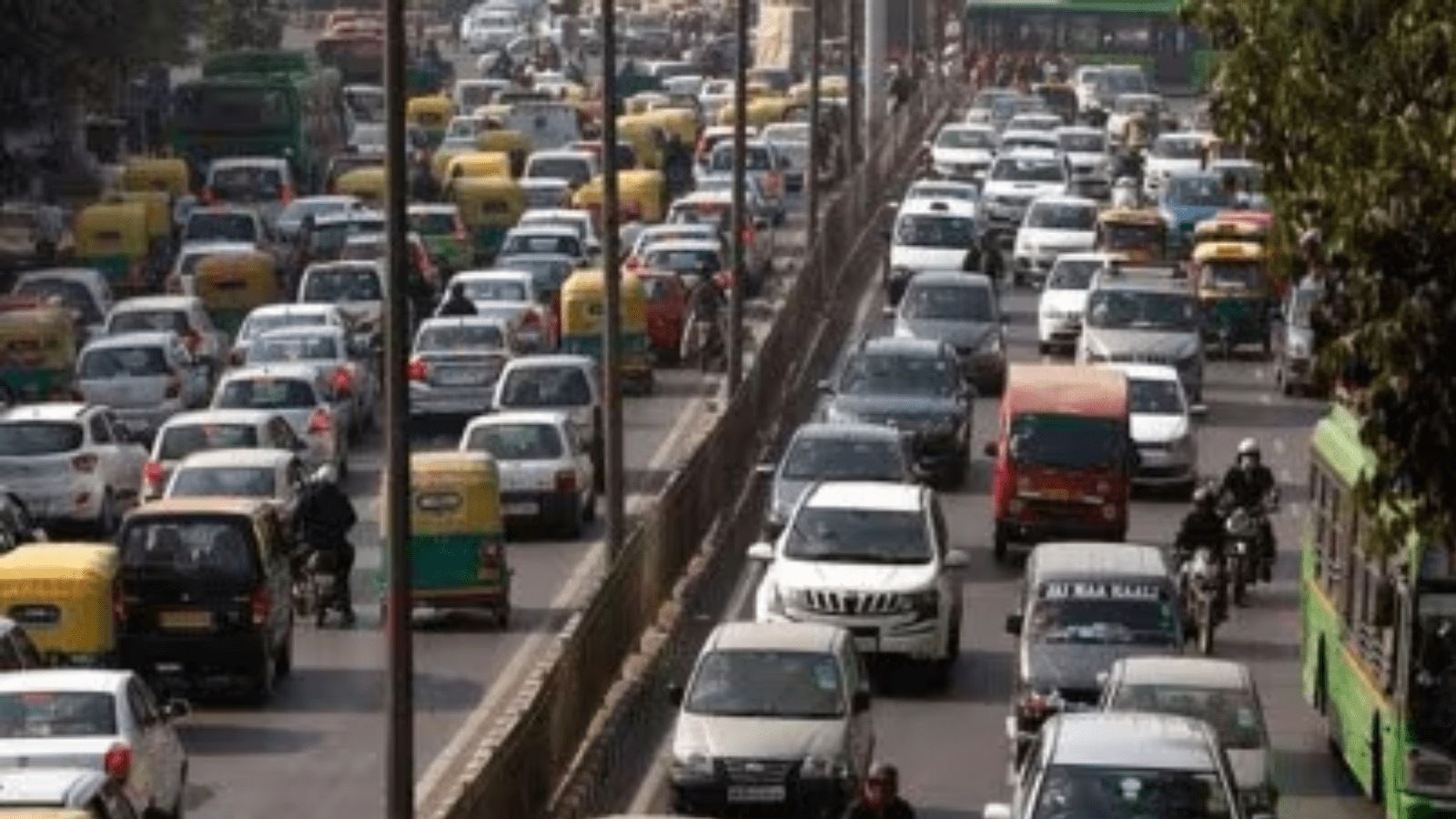 By 2050, India can cut transport emissions by 50% through existing EV targets, finds ICCT global study