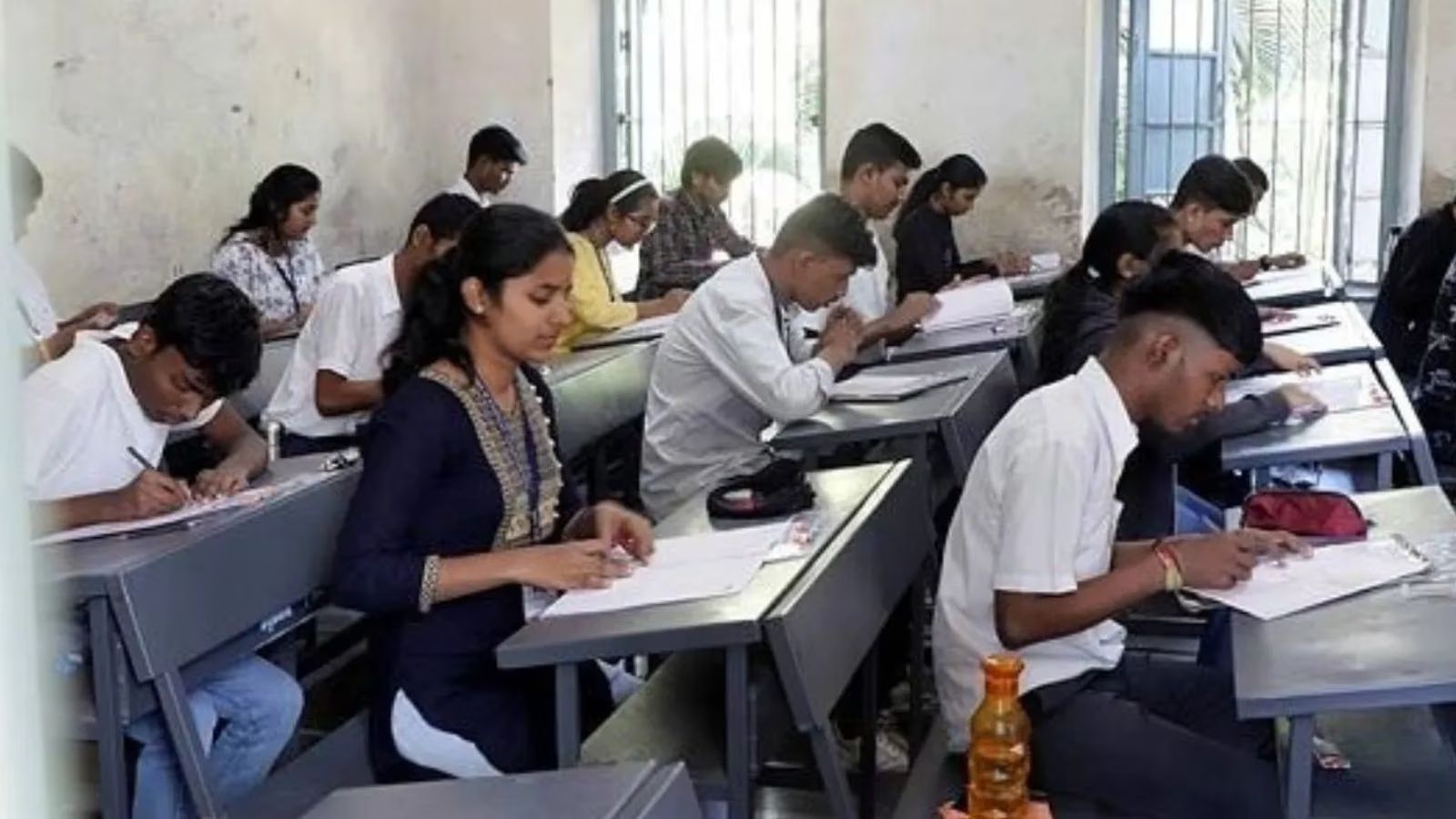 Kolkata Implements Traffic Restrictions for Higher Secondary Exams Starting Feb 12