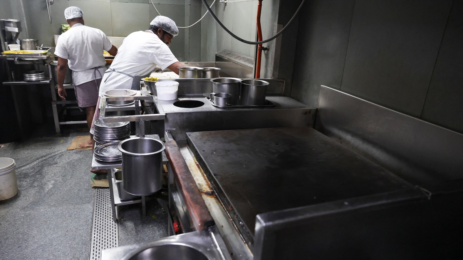 Shortened menus at restaurants, days-long wait for laundry: How LPG shortage amid West Asia conflict is affecting Indians