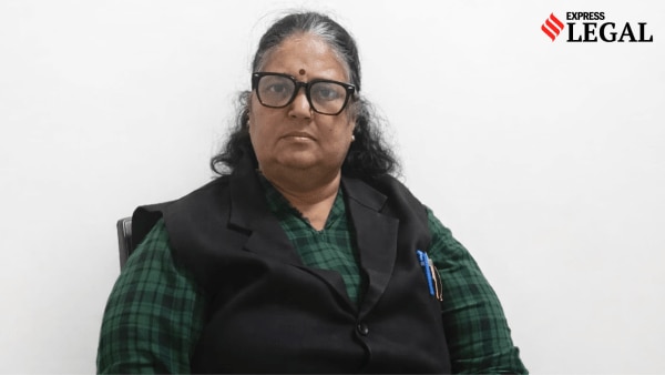 Advocate Usha Rani notary Delhi court