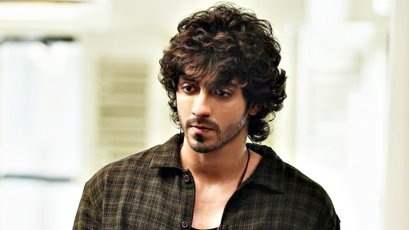 Ahaan Panday reveals undergoing a painful shoulder surgery after Saiyaara