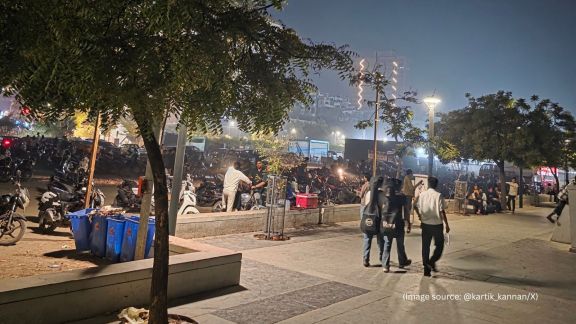 The user highlighted that there isn’t a central spot where people can step out and walk around freely at midnight