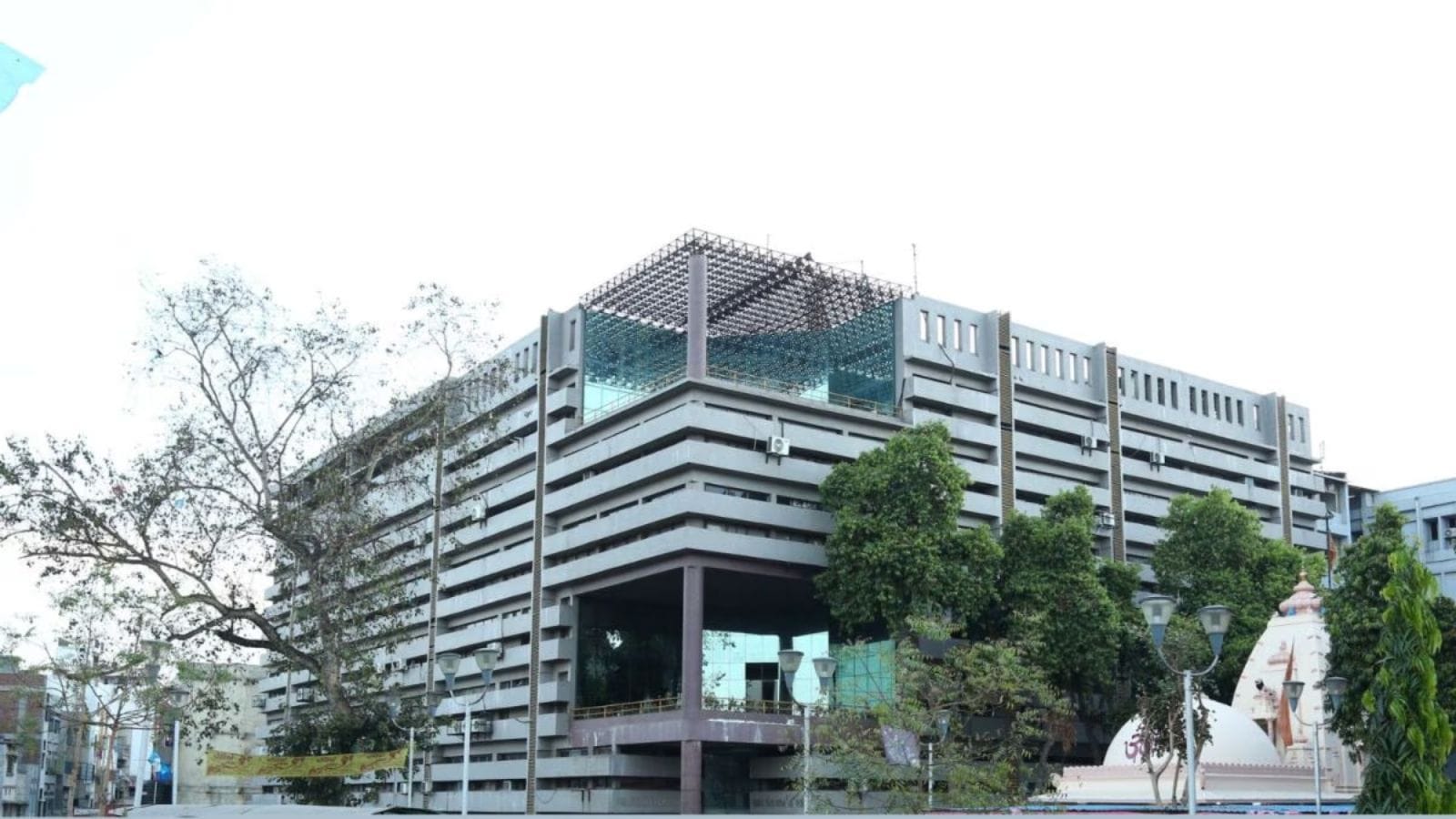 ‘No street vendors shall be allowed…’: SC orders status quo at Bhadra Plaza