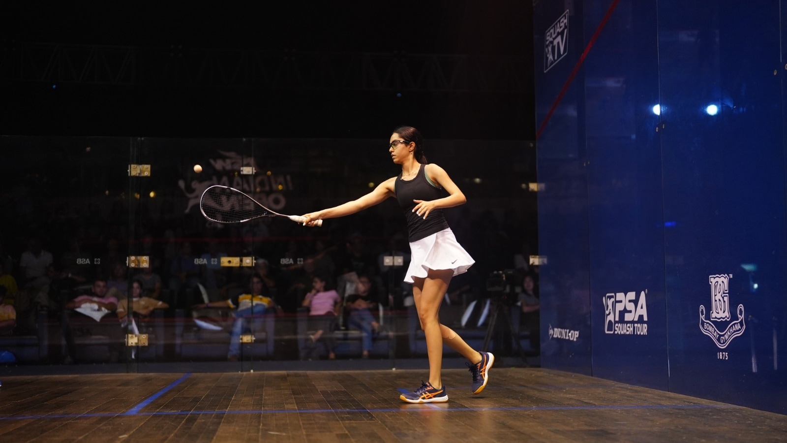 Anahat singh squash