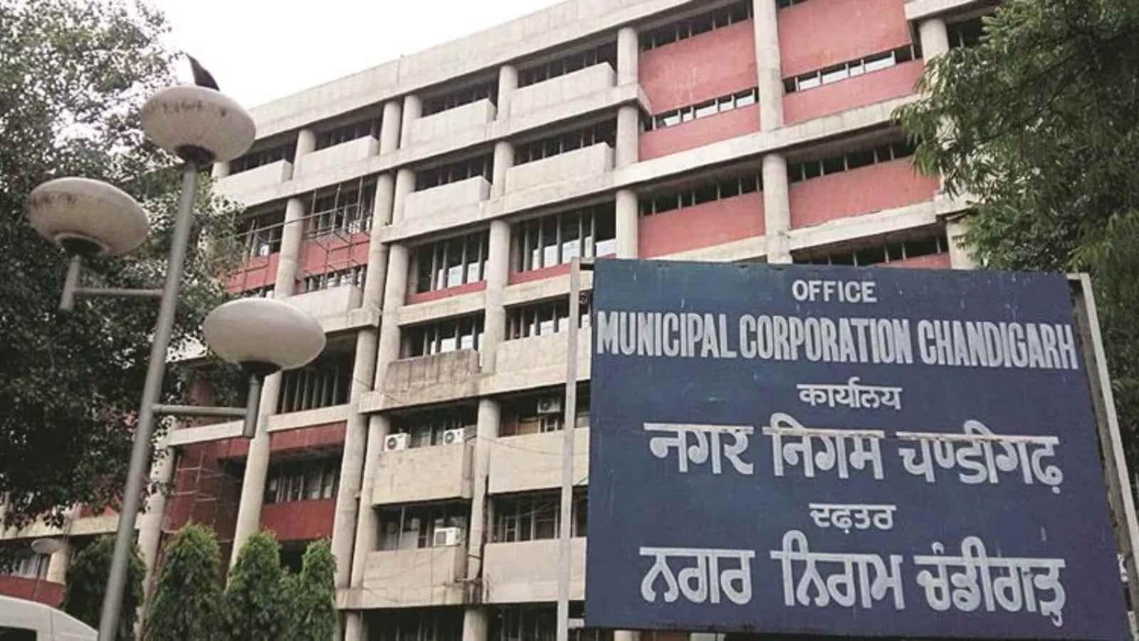 Chandigarh Mayor flags staff crunch, revenue concerns in letter to UT Administrator