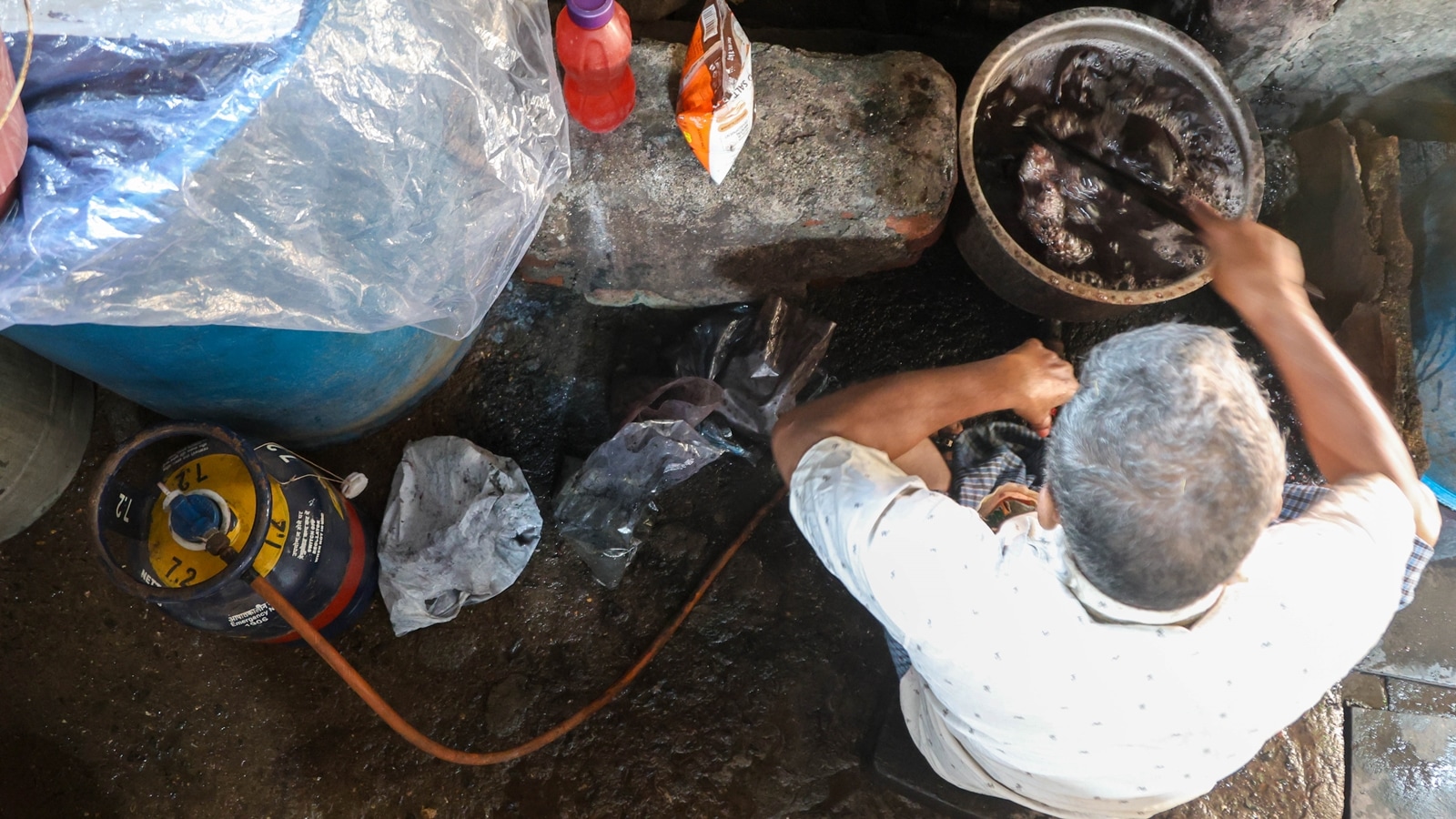 Iran–Israel conflict leaves Mumbai’s dhobi ghats in a spin: LPG shortage slows dryers as washermen turn to black-market