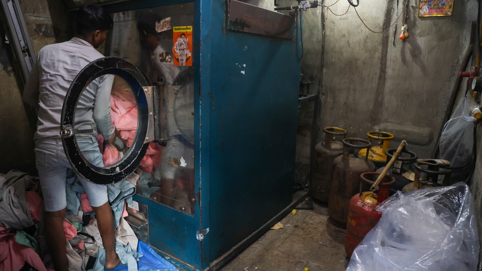 Iran–Israel conflict leaves Mumbai’s dhobi ghats in a spin: LPG shortage slows dryers as washermen turn to black-market