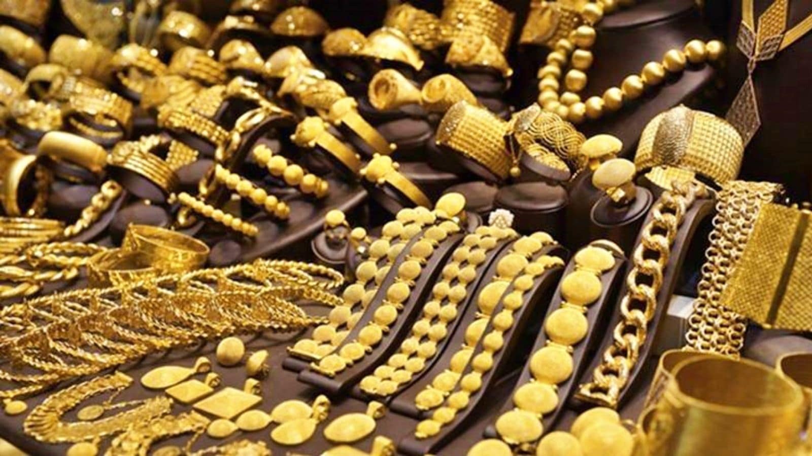 2 jewellers held for duping 10 families of Rs 56 lakh