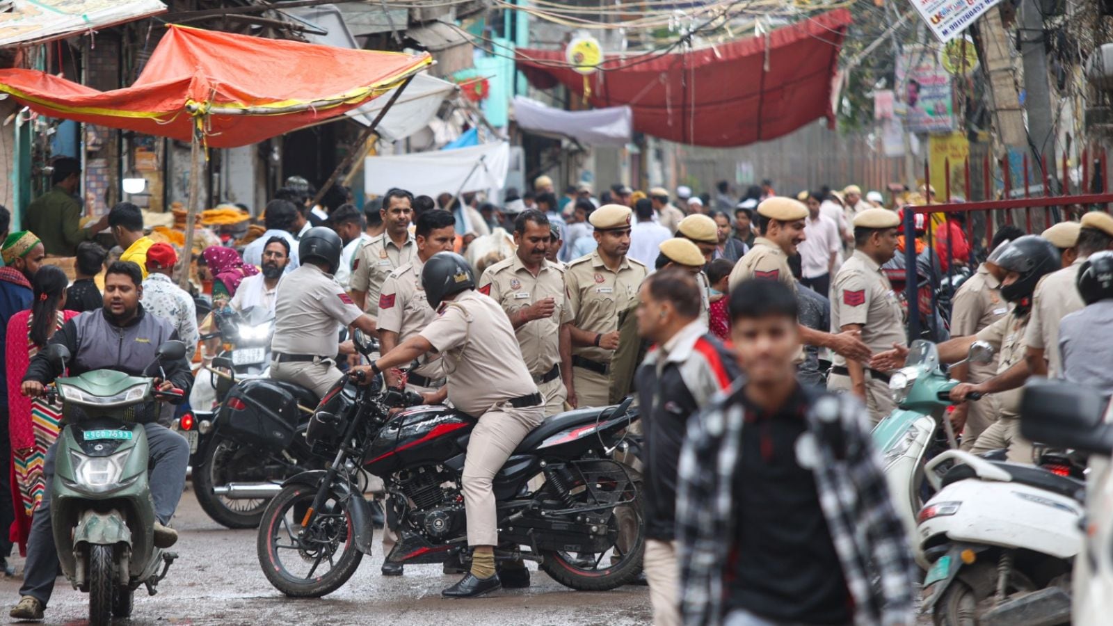 Amid heavy police deployment, Uttam Nagar prepares to celebrate Eid today