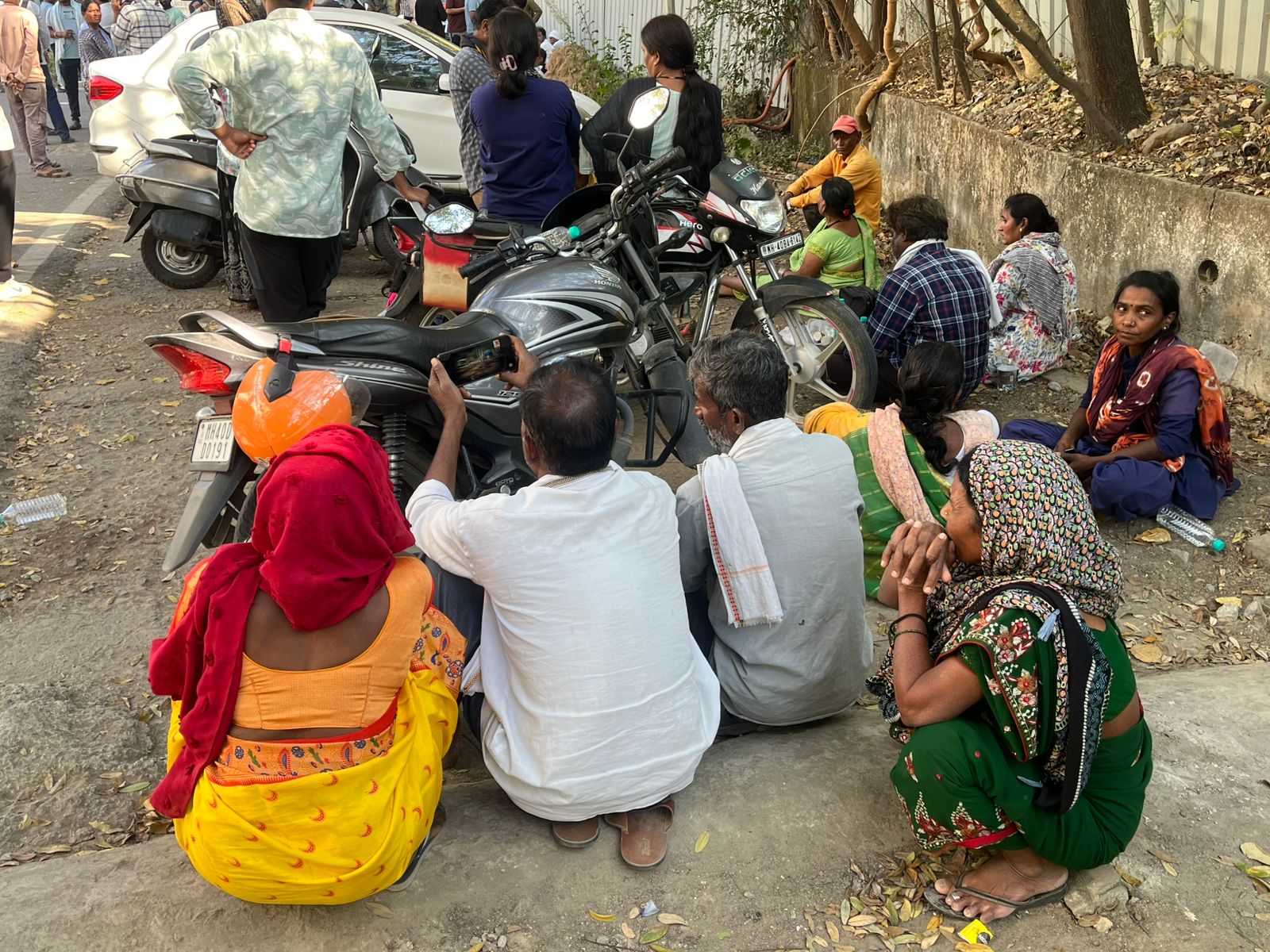  Families wait for a glimpse — or a body — after Nagpur blast