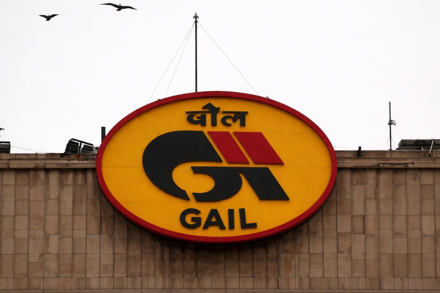 With less than 5% uptake, West Asia crisis forces Bengaluru to revisit its gas pipeline project