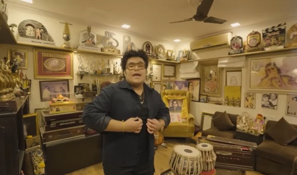 बप्पी लाहिरी के घर का दौरा