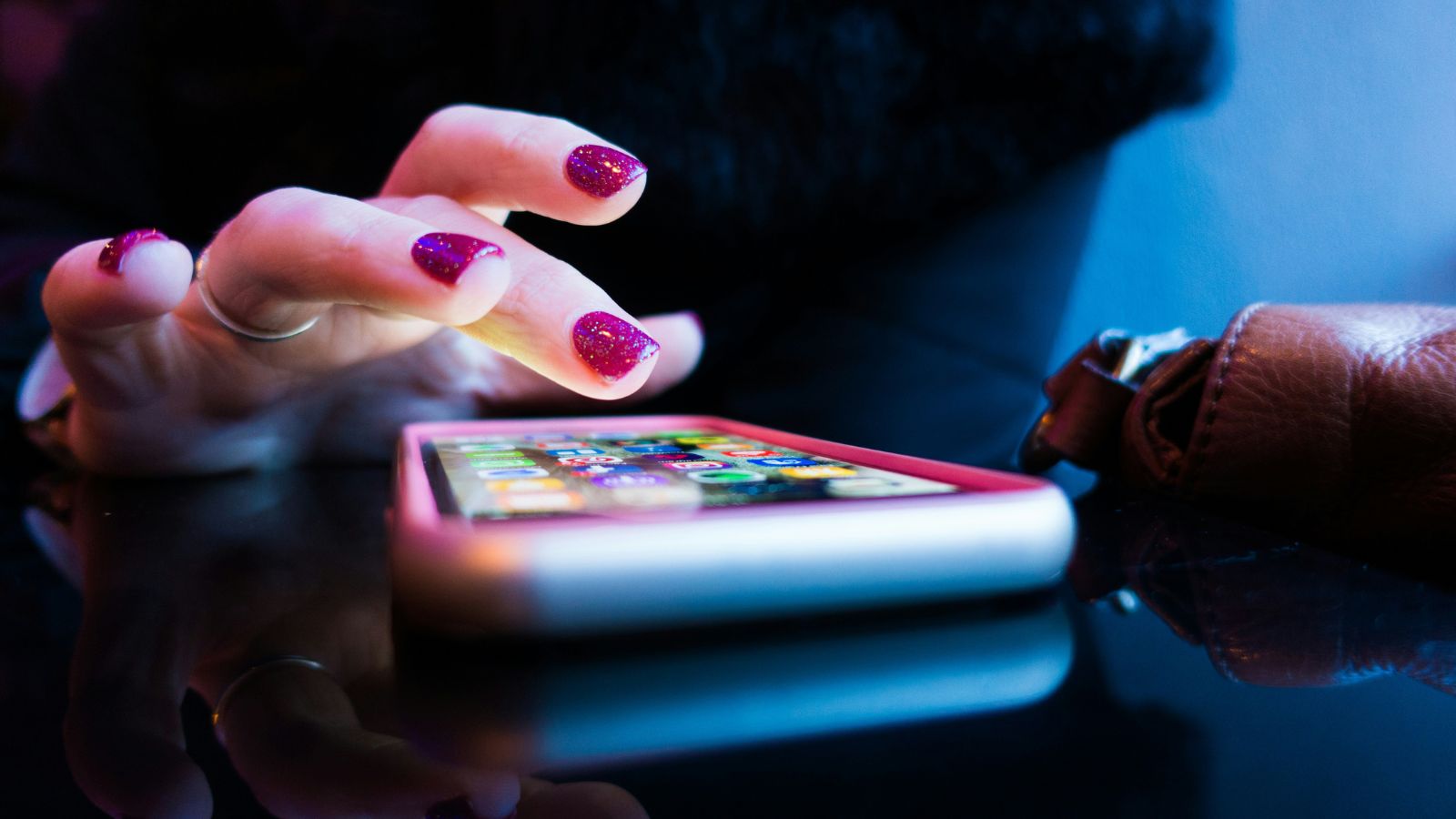 Simple nail polish may solve one of touchscreen’s biggest problems