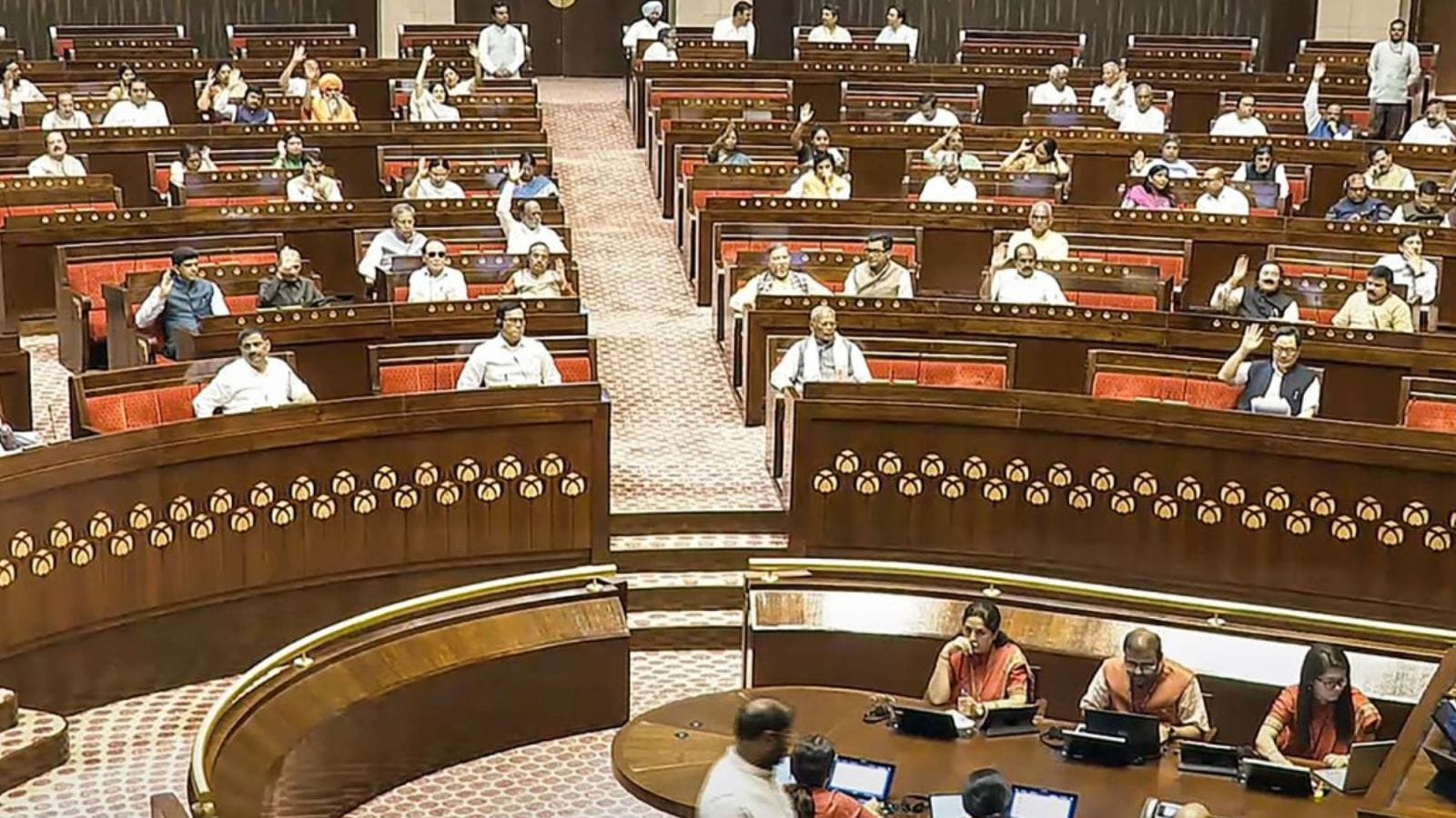 After late night count, BJP and Cong share honours