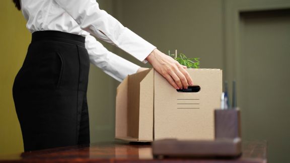 Oracle is axing jobs to mitigate the soaring costs of AI, and Morgan Stanley has said that it is part of its strategy and intends to add more staff going forward. (Image: FreePik)